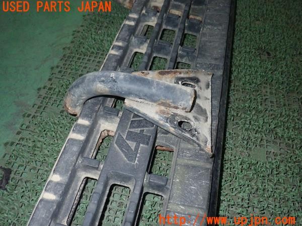 3UPJ=9236840025]デリカスターワゴン(P25W)後期 純正 左サイドステップ 2点 難有 中古_4