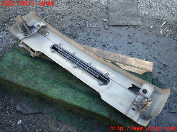 1UPJ-9236841010]デリカ スターワゴン(P25W)フロントバンパー 中古_3