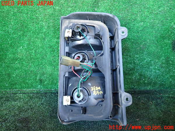 1UPJ-9236841530]デリカ スターワゴン(P25W)右テールランプ 中古_2