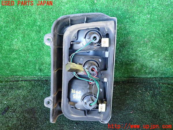 1UPJ-9236841536]デリカ スターワゴン(P25W)左テールランプ 中古_2