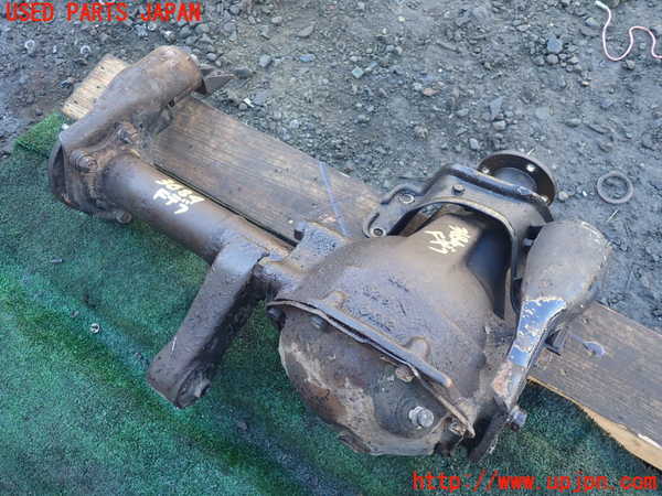 1UPJ-9236844350]デリカ スターワゴン(P25W)フロントデフ 中古_2