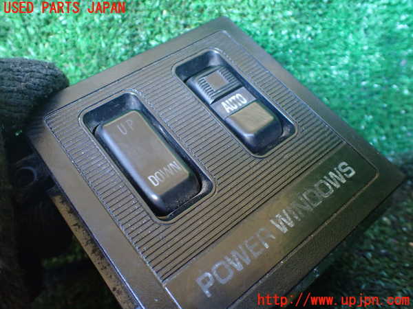 1UPJ-9236846265]デリカ スターワゴン(P25W)センターパワーウィンドウスイッチ 中古_2