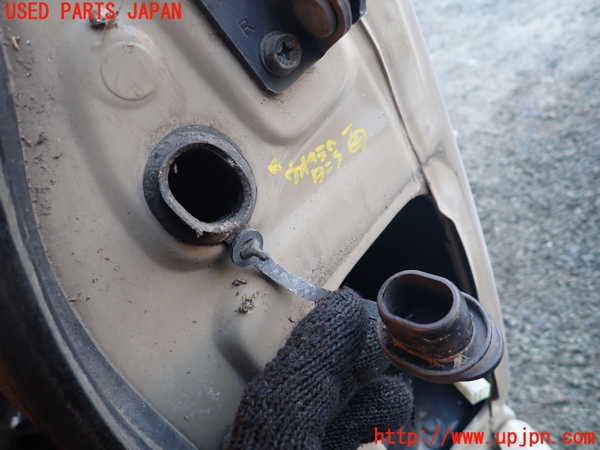 1UPJ-9236846792]デリカ スターワゴン(P25W)ウォッシャータンク2 中古_2