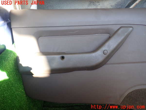 1UPJ-9236841264]デリカ スターワゴン(P25W)左前ドア内張り 中古_3