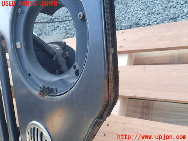 1UPJ-9236851050]三菱ジープ(J55)ラジエターグリル 中古_3