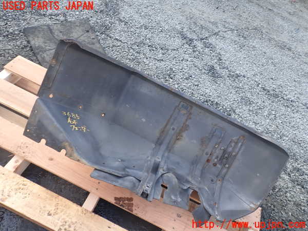 1UPJ-9236851080]三菱ジープ(J55)右前フェンダー 中古_4