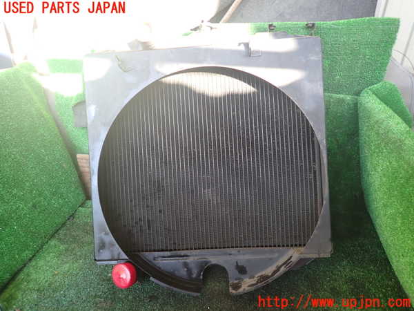 1UPJ-9236852321]三菱ジープ(J55)ラジエーター1 中古_2