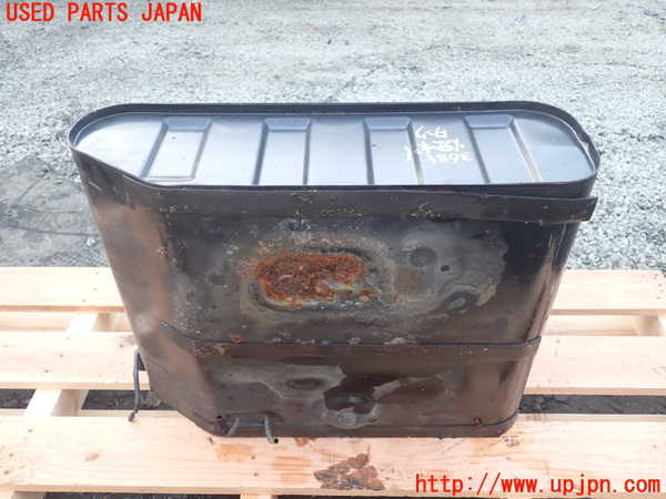 1UPJ-9236852500]三菱ジープ(J55)燃料タンク 中古_3