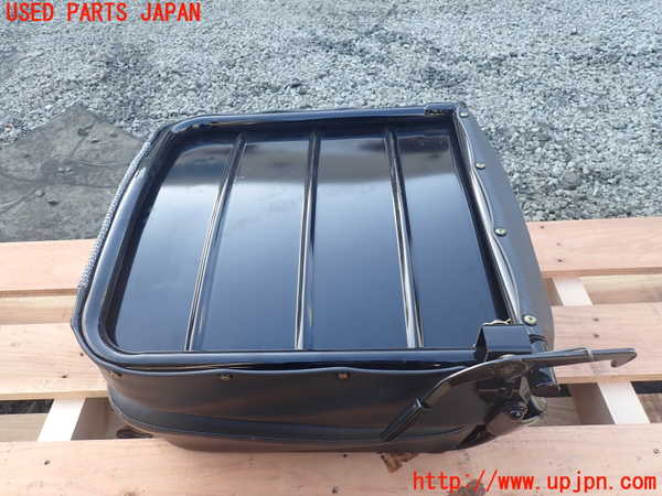 1UPJ-9236857065]三菱ジープ(J55)助手席シート 中古_4