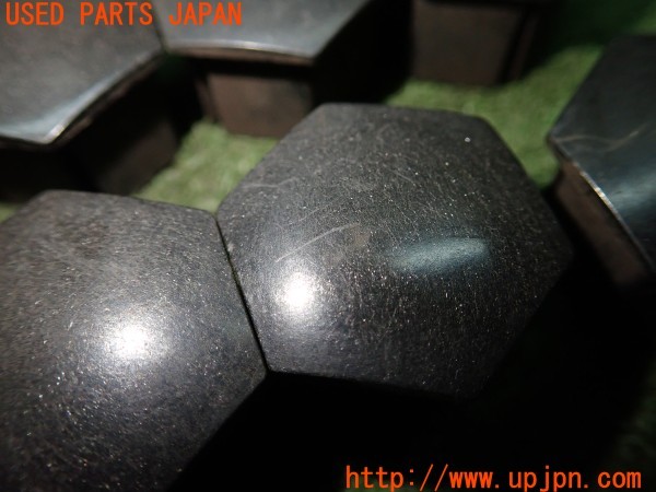 3UPJ=9236870976]シトロエン ベルランゴ シャイン XTR パック(K9CYH01)純正? ホイールボルトキャップ ナットキャップ 20個 中古_3