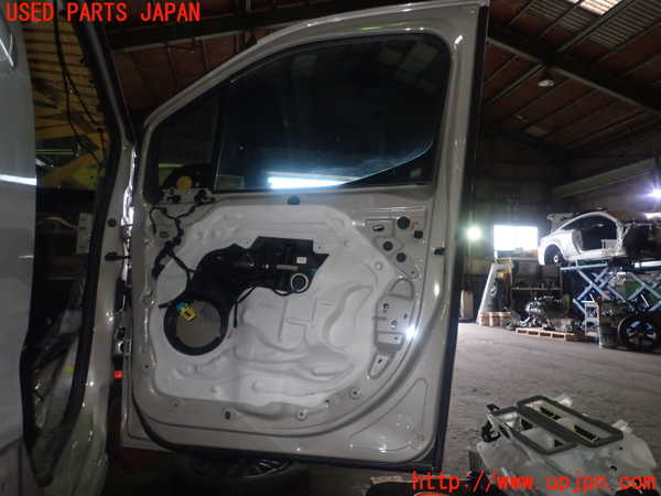 1UPJ-9236871230]シトロエン・BERLINGO(ベルランゴ)(K9CYH01)右前ドア 【ジャンク】_2