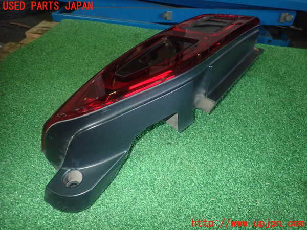 1UPJ-9236871530]シトロエン・BERLINGO(ベルランゴ)(K9CYH01)右テールランプ 中古_3