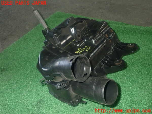 1UPJ-9236872560]シトロエン・BERLINGO(ベルランゴ)(K9CYH01)エアクリーナーボックス 中古_3