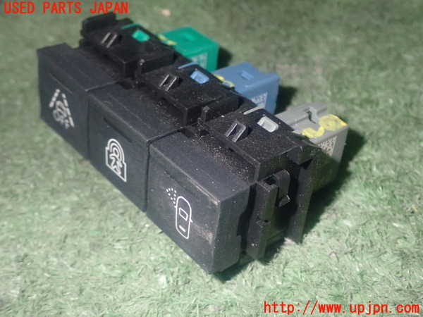 1UPJ-9236876313]シトロエン・BERLINGO(ベルランゴ)(K9CYH01)スイッチ8 (レーンキープ等) 中古_2