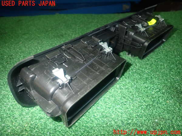 1UPJ-9236877528]シトロエン・BERLINGO(ベルランゴ)(K9CYH01)エアコン吹き出し口3 (真中) 中古_2