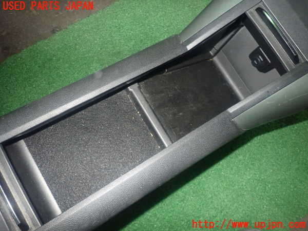 1UPJ-9236877540]シトロエン・BERLINGO(ベルランゴ)(K9CYH01)センターコンソール 中古_5