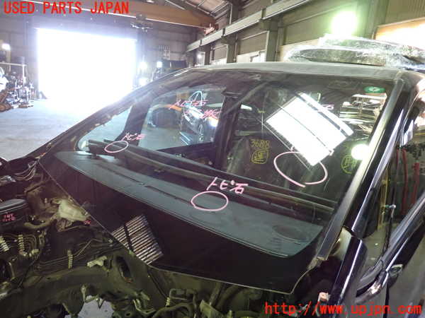 1UPJ-9236881195]ヴォクシー(ノア)(ZRR80W)フロントガラス 中古(43R-009459 M314I)_3