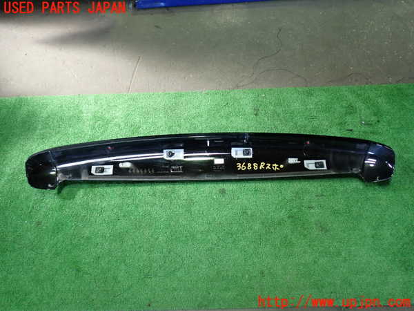 1UPJ-9236881520]ヴォクシー(ノア)(ZRR80W)リアスポイラー 中古_2