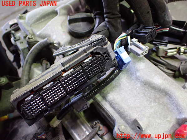 1UPJ-9236882010]ヴォクシー(ノア)(ZRR80W)エンジン 3ZR-FAE 中古_3