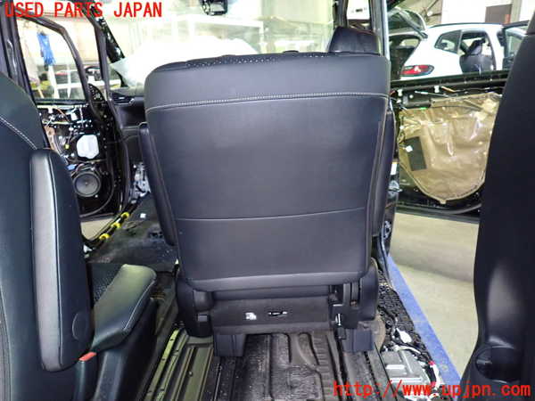 1UPJ-9236887145]ヴォクシー(ノア)(ZRR80W)右2列目シート 中古_5