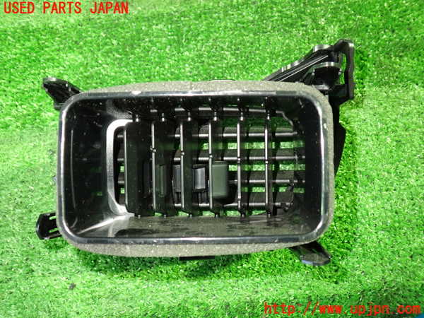 1UPJ-9236887527]ヴォクシー(ノア)(ZRR80W)エアコン吹き出し口2 (左) 中古_2