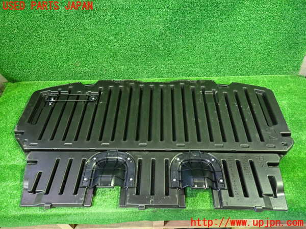 1UPJ-9236887771]ヴォクシー(ノア)(ZRR80W)ラゲッジトレイ1 中古_2