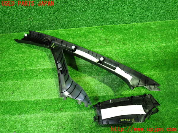 1UPJ-9236887655]ヴォクシー(ノア)(ZRR80W)右フロントピラートリム 中古_2