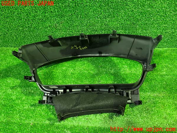 1UPJ-9236887510]ヴォクシー(ノア)(ZRR80W)メーターフード 中古_2