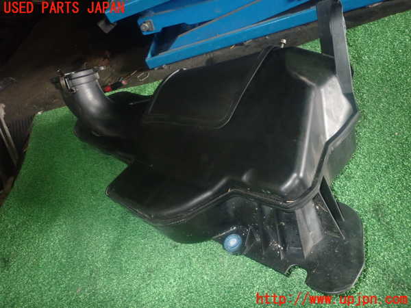 1UPJ-9236902560]ポルシェ・ボクスター(987MA120)エアクリーナーボックス 中古_2