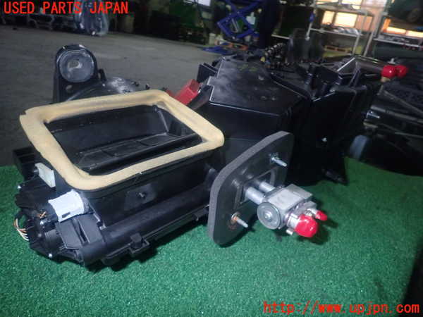 1UPJ-9236906081]ポルシェ・ボクスター(987MA120)エバポレーター1 (ジャンク品) 中古_3