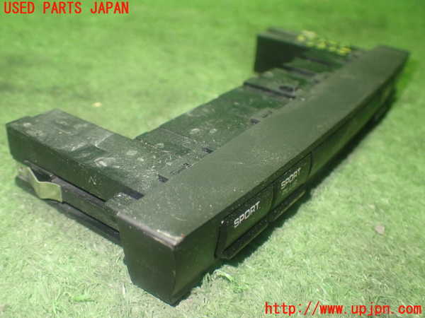 1UPJ-9236906308]ポルシェ・ボクスター(987MA120)スイッチ3 中古_3