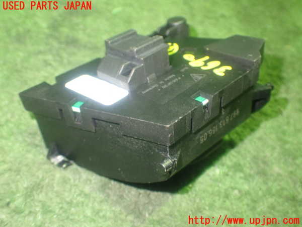 1UPJ-9236906240]ポルシェ・ボクスター(987MA120)右パワーウィンドウスイッチ 中古_3