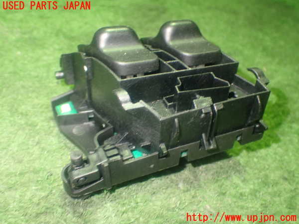 1UPJ-9236906245]ポルシェ・ボクスター(987MA120)左パワーウィンドウスイッチ 中古_2