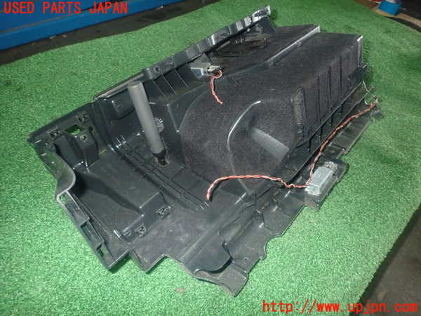 1UPJ-9236907516]ポルシェ・ボクスター(987MA120)グローブボックス1 中古_3