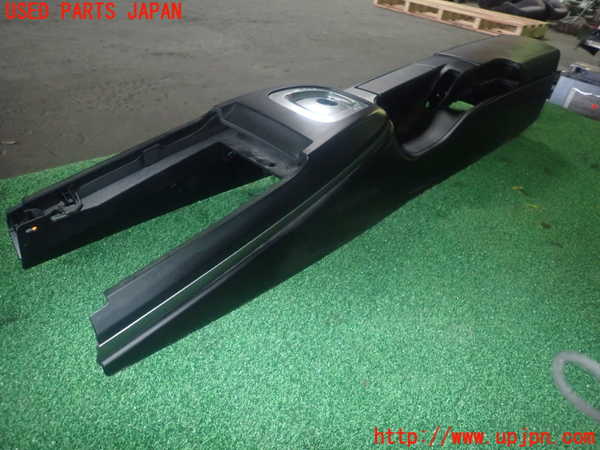 1UPJ-9236907540]ポルシェ・ボクスター(987MA120)センターコンソール 中古_3