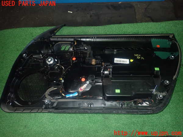 1UPJ-9236901264]ポルシェ・ボクスター(987MA120)左ドア内張り 中古_2