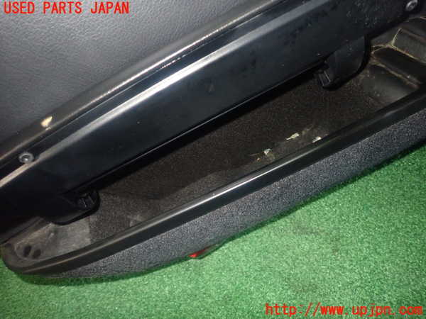 1UPJ-9236901264]ポルシェ・ボクスター(987MA120)左ドア内張り 中古_3