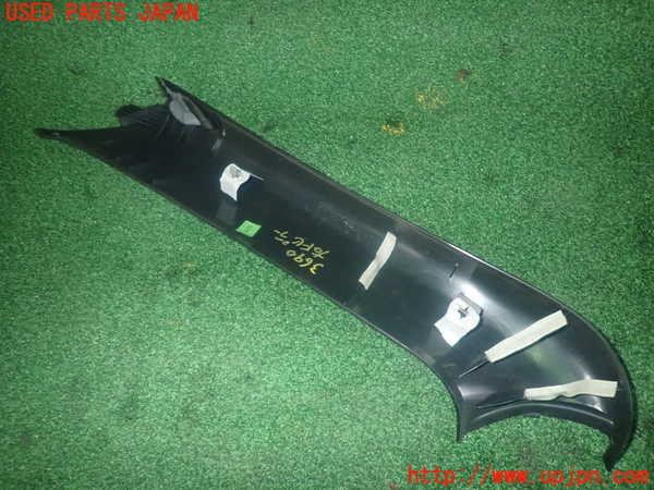 1UPJ-9236907655]ポルシェ・ボクスター(987MA120)右フロントピラートリム 中古_3