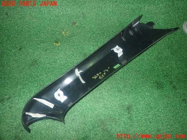 1UPJ-9236907660]ポルシェ・ボクスター(987MA120)左フロントピラートリム 中古_3