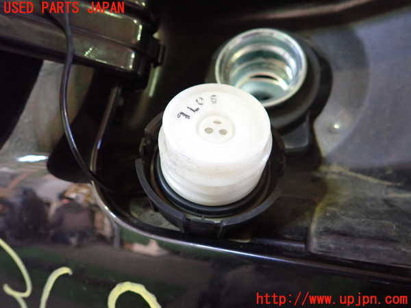 2UPJ-9236911690]ランエボ10(CZ4A)フューエルリッド 中古_3