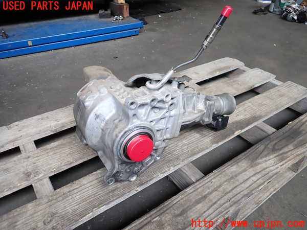 2UPJ-9236913300]ランエボ10(CZ4A)トランスファー 中古_3