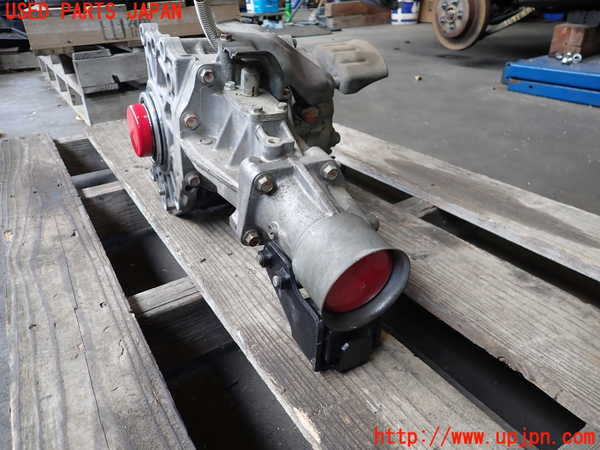 2UPJ-9236913300]ランエボ10(CZ4A)トランスファー 中古_4