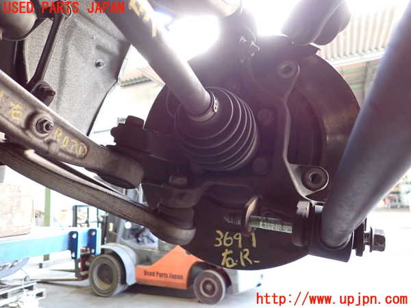 2UPJ-9236914300]ランエボ10(CZ4A)右リアナックルハブ 中古_2