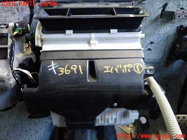 2UPJ-9236916081]ランエボ10(CZ4A)エバポレーター1 中古_2