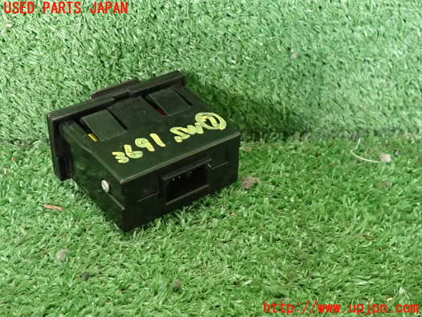 2UPJ-9236916312]ランエボ10(CZ4A)スイッチ7 中古_2