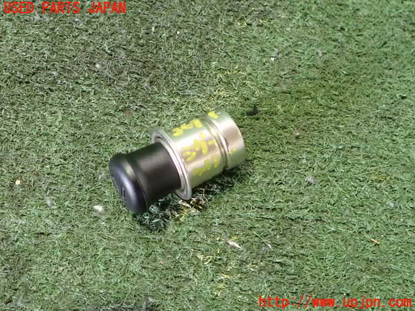 2UPJ-9236917815]ランエボ10(CZ4A)シガライター 中古_3