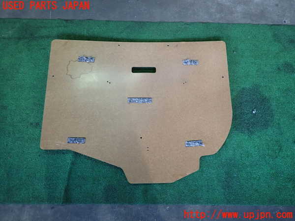 2UPJ-9236917772]ランエボ10(CZ4A)ラゲッジトレイ2 中古_2