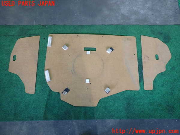 2UPJ-9236917772]ランエボ10(CZ4A)ラゲッジトレイ2 中古_4