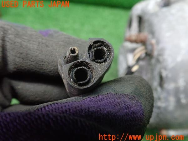 3UPJ=9236920112]グロリア スーパー6 タテグロ(PA30)前期 オルタネーター(ダイナモ) 希少 中古_4