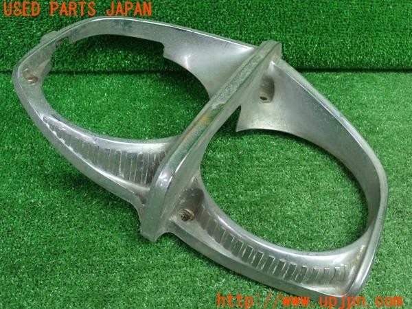3UPJ=9236920590]グロリア スーパー6 タテグロ(PA30)前期 純正 ヘッドライトリム① ヘッドライトガーニッシュ 希少 旧車 中古_4